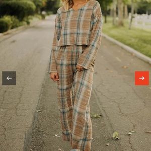 Bobbie Wren plaid set. Size small nwt